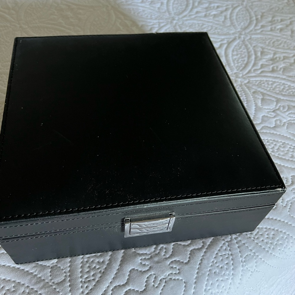 Black Leather Jewelry Box